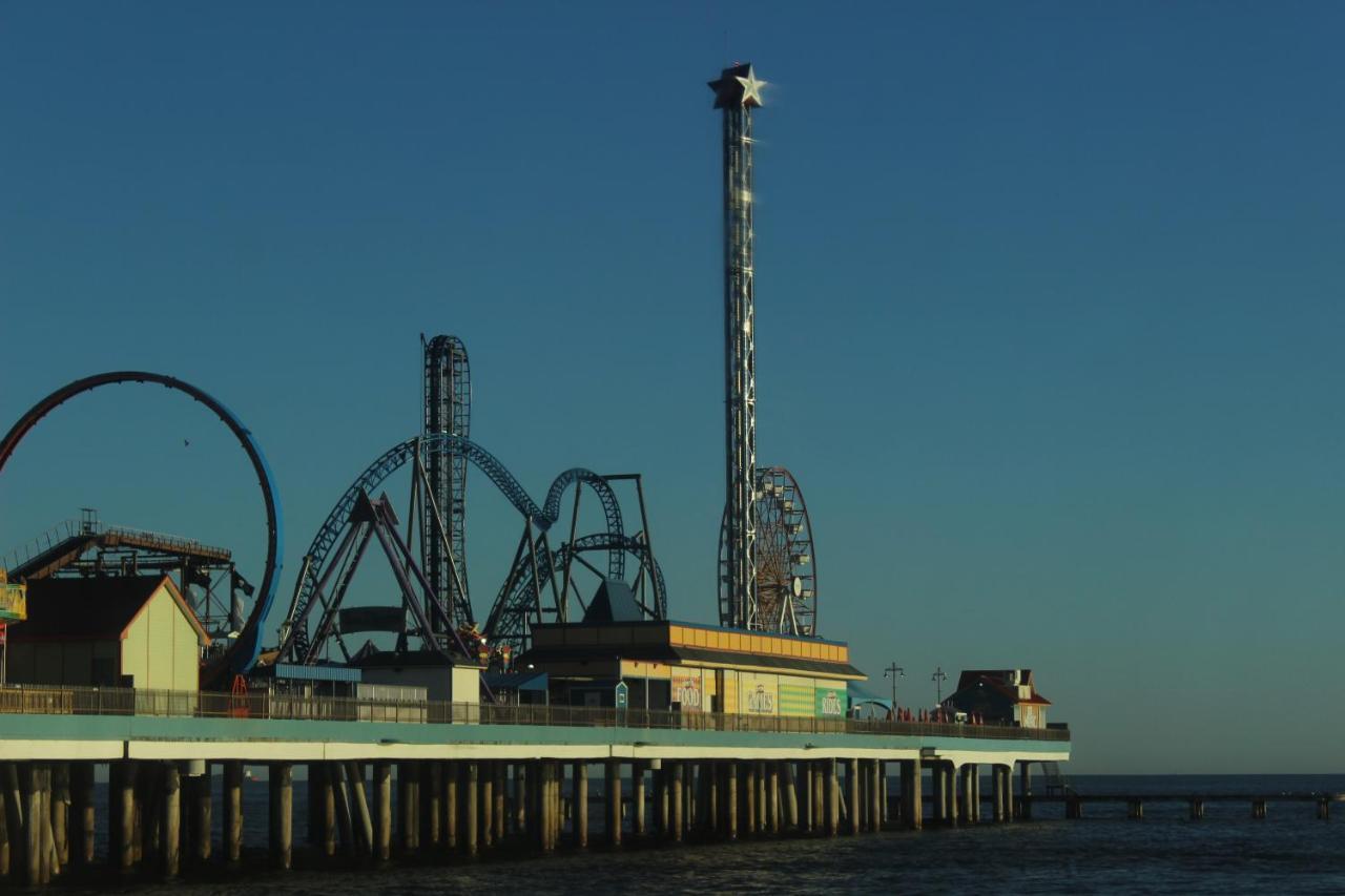 Charming 2Br Near University, Beach & Attractions Galveston Buitenkant foto